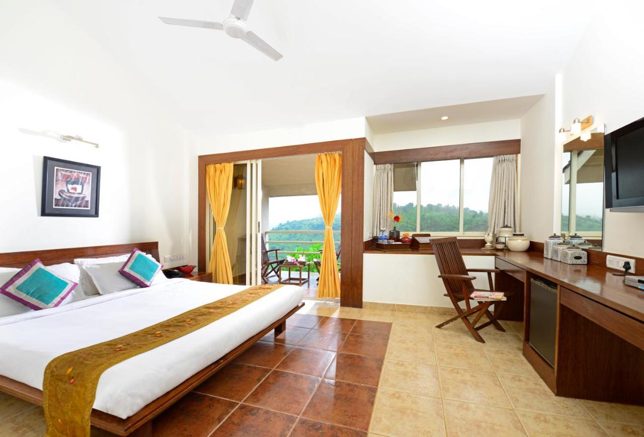 Manas Resort With Petting Zoo, Igatpuri Εξωτερικό φωτογραφία