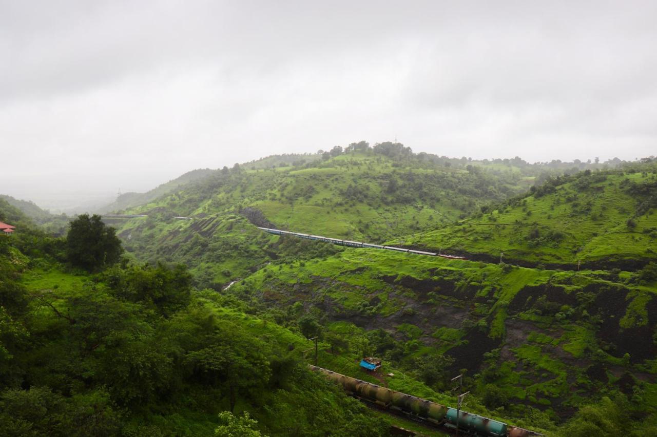 Manas Resort With Petting Zoo, Igatpuri Εξωτερικό φωτογραφία