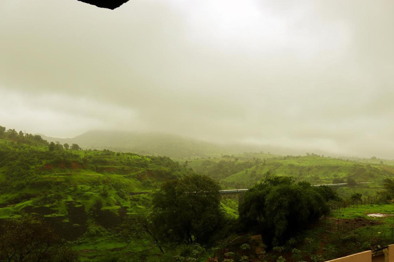 Manas Resort With Petting Zoo, Igatpuri Εξωτερικό φωτογραφία