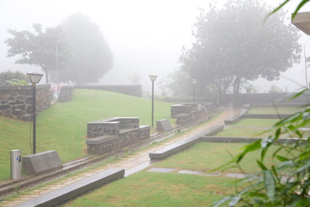 Manas Resort With Petting Zoo, Igatpuri Εξωτερικό φωτογραφία